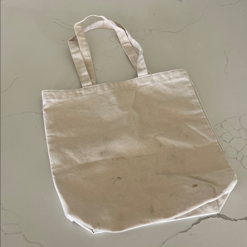 Vogue Multicolor Logo Cream Tote - Picture 3 of 3
